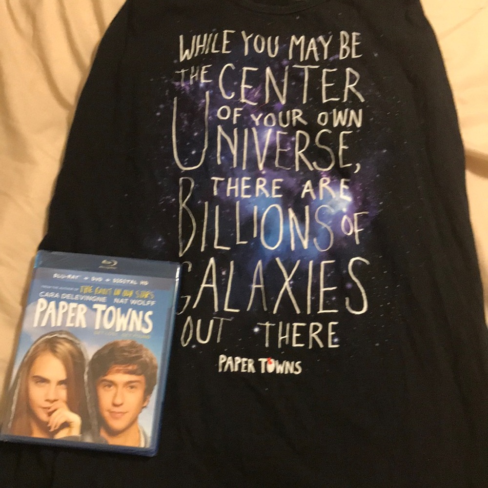 PAPER TOWNS NEW BLU RAY DVD AND SHIRT BUNDLE